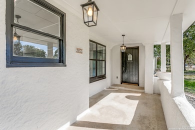 2055 W Magnolia Ave, San Antonio, TX 78201 - photo 4