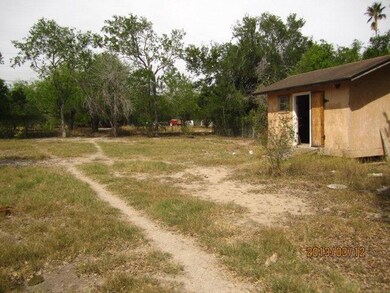1602 Santa Maria St, Weslaco, TX 78596 - photo 3