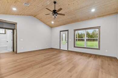 5764 Lawrence 1032, La Russell, MO 64848 - photo 6