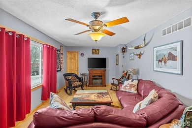 4958 Kiel Lyon Rd, New Haven, MO 63068 - photo 5