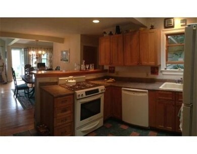 8 Hillcrest Ave, Nahant, MA 01908 - photo 5