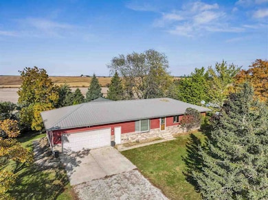 2463 110th St, Marengo, IA 52301 - photo 5