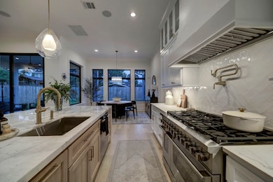 1411 Richelieu Ln, Houston, TX 77018 - photo 7