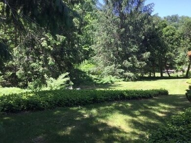 34 Dennis Cir, Northborough, MA 01532 - photo 2