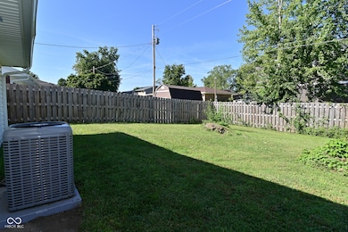 180 Briar Hill Dr, Whiteland, IN 46184 - photo 4