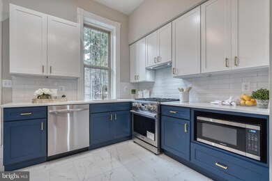 1711 Saint Paul St, Baltimore, MD 21202 - photo 2