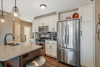 2056 Celadon Dr NE unit B, Grand Rapids, MI 49525 - photo 3