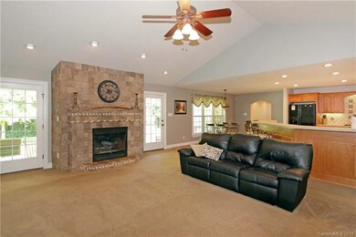 161 Barringer Dr, Statesville, NC 28625 - photo 6