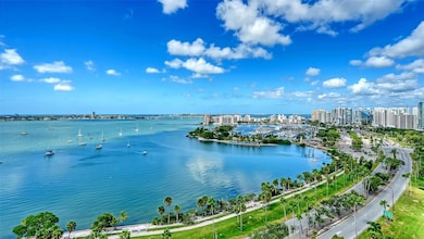 605 S Gulfstream Ave unit 12, Sarasota, FL 34236 - photo 2