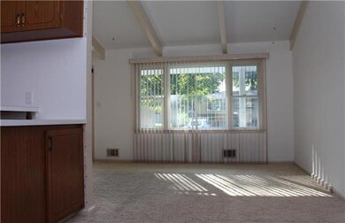 10506 W 73rd St, Shawnee, KS 66203 - photo 5