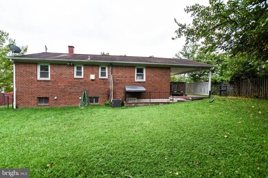 8802 Orbit Ln, Lanham, MD 20706 - photo 4