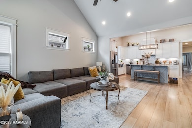 213 Wispering Meadows Rd-4