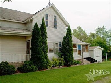 914 W Quincy St, Garrett, IN 46738 - photo 3