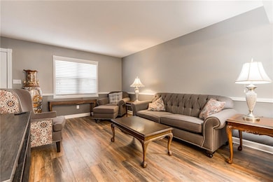 6968 NW Chapel Woods Ln, Kansas City, MO 64152 - photo 6