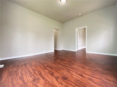1122 23rd St, Des Moines, IA 50311 - photo 5