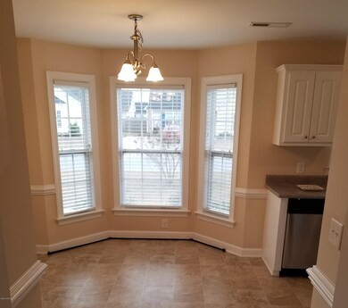 3813 St Augustine Dr, Greenville, NC 27834 - photo 2