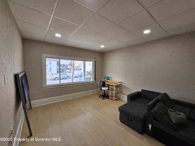 1124 Lafayette St, Scranton, PA 18504 - photo 3