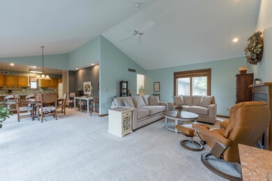 635 E Cooke Rd, Columbus, OH 43214 - photo 4