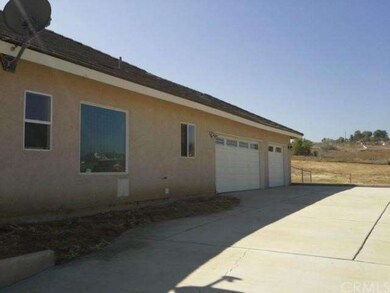 Driveway and 3-Car Garage