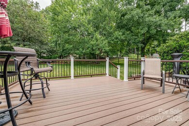 4308 Saxonbury Way, Charlotte, NC 28269 - photo 5