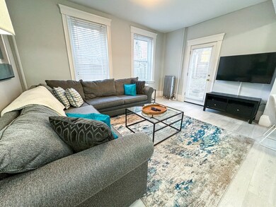 636 Washington St unit 1, Brookline, MA 02446 - photo 2