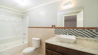 516 E Springhill Terrace, Jacksonville, NC 28546 - photo 2