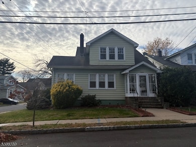 19 Harding St unit 1, Maplewood, NJ 07040 - photo 2