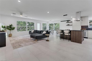 272 Yorkshire Ct unit 11, Naples, FL 34112 - photo 2