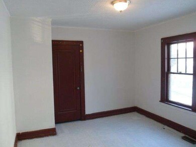 513 N County St, Waukegan, IL 60085 - photo 7