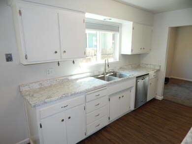 2700 Alfreda Way, Redding, CA 96002 - photo 6