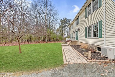 123 Palmetto Ln, Milford, PA 18337 - photo 5