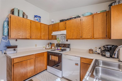 1306 State Park Rd, Greenville, SC 29609 - photo 2