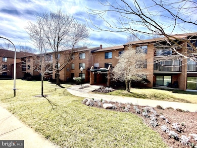 15201 Elkridge Way unit 3D, Silver Spring, MD 20906 - photo 2