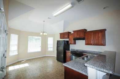 2301 Paula Cir-8