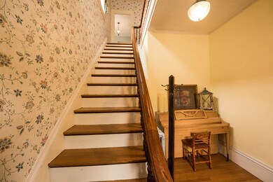 7 Summer St unit 3, Nashua, NH 03064 - photo 3