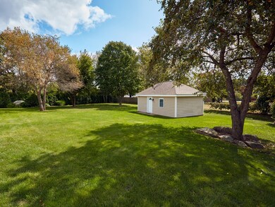 135 Cortland Ct, Swansea, MA 02777 - photo 4