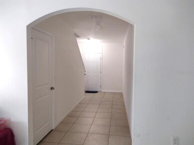 10223 Hawk Storm Ave, Tampa, FL 33610 - photo 6