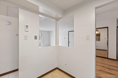 18245 Burnham Ave unit 5, Lansing, IL 60438 - photo 7