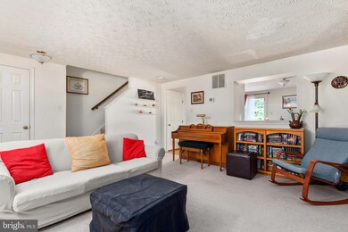 9607 Glendower Ct, Laurel, MD 20723 - photo 7