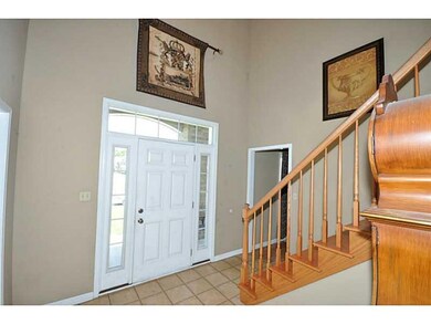 Entry/Foyer.