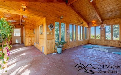 870 Hwy 14, Shell, WY 82426 - photo 5