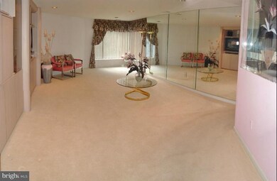 3031 Fallstaff Rd unit 301C, Baltimore, MD 21209 - photo 5