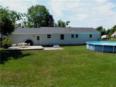 25 Monroe Rd, Enfield, CT 06082 - photo 4