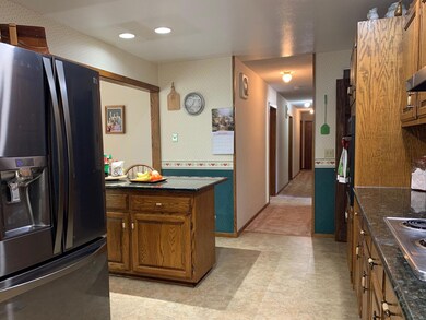 2793 Pleasant Creek Rd, Rogue River, OR 97537 - photo 5