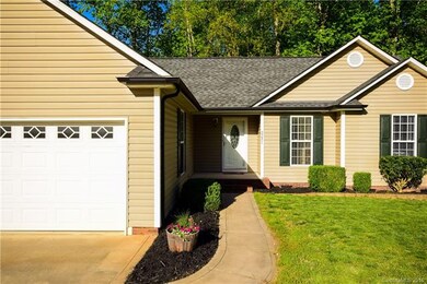 2251 Charles Towne Ct, Kannapolis, NC 28083 - photo 3