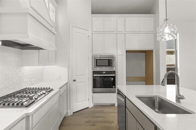 1029 Bayberry  Kitchen 4