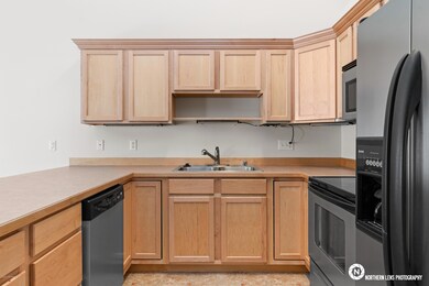 Kitchen_Dining_1