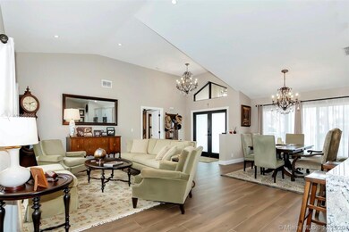 12760 SW 8th Ct, Davie, FL 33325 - photo 4