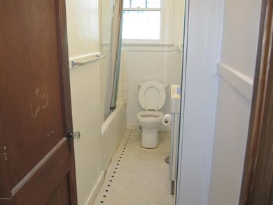 1152 Wycoff Ave, Jacksonville, FL 32205 - photo 6