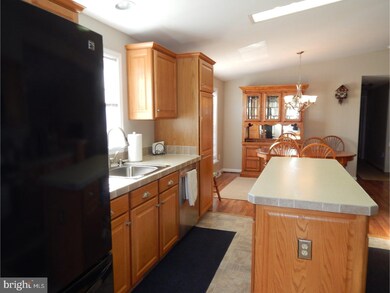 10 Songbird Ct, Bechtelsville, PA 19505 - photo 5